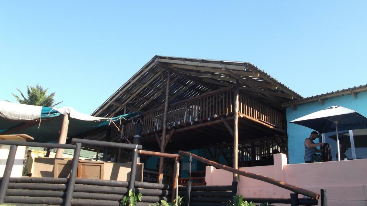 Jungle Monkey Backpackers Hostel Port Saint John's Ngoại thất bức ảnh